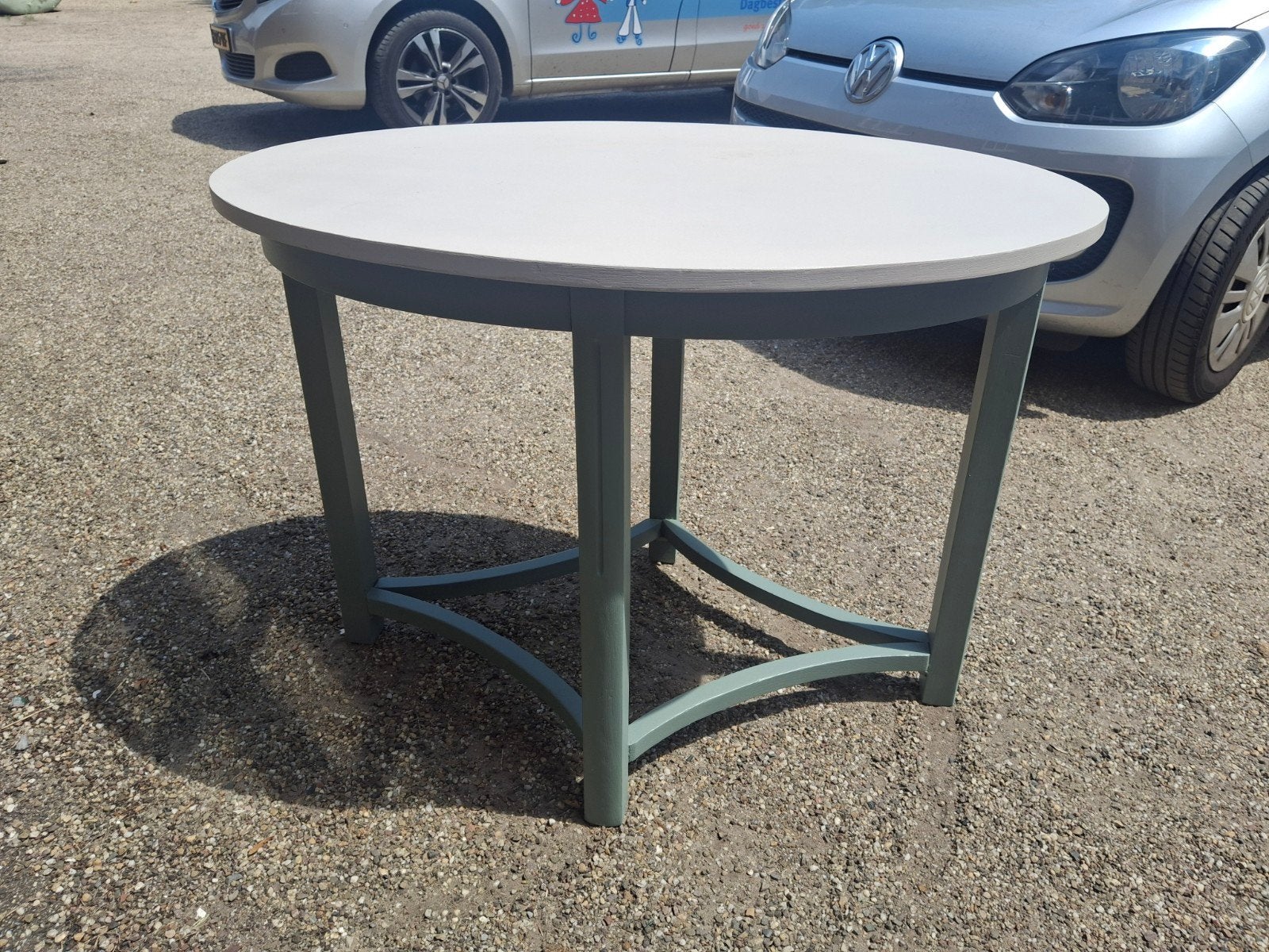 Ovale tafel, Ophalen