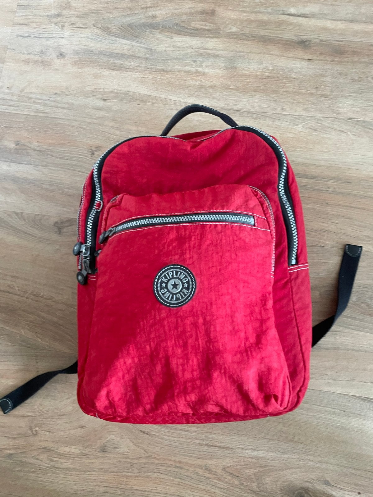 Kipling rugzak - Rood, Sieraden, Tassen en Uiterlijk, Tassen | Schooltassen, Ophalen of Verzenden, Zo goed als nieuw, Rood, Rugtas