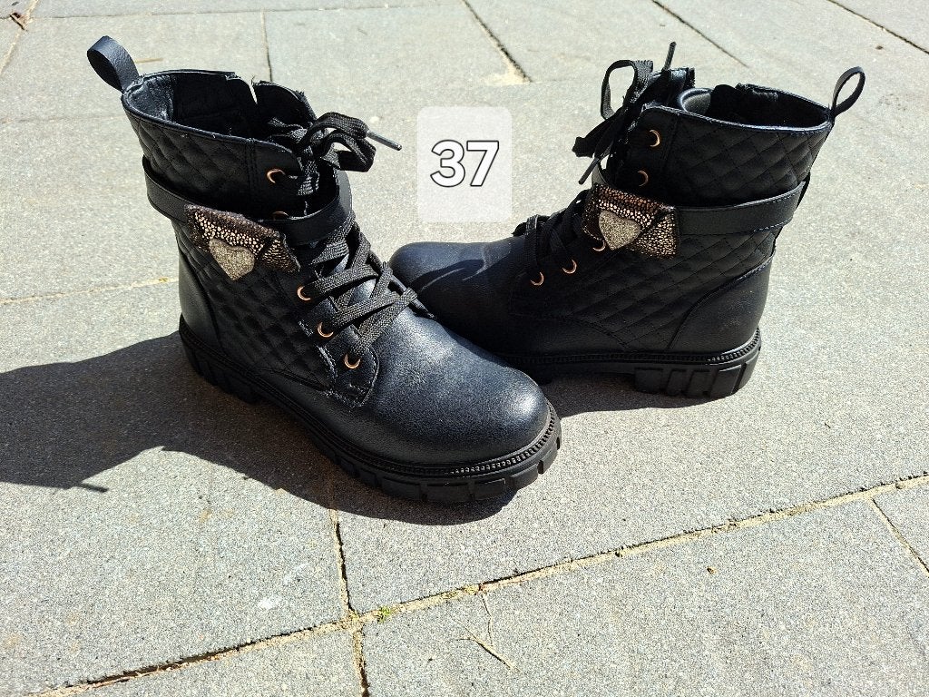 Schoenen laarzen 37 blue box meisje | laarzen 37 meisje, Bluebox, Meisje, Ophalen of Verzenden, Laarzen