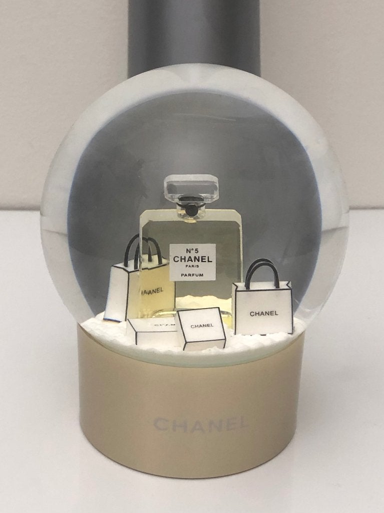 Chanel Sneeuwbol Nieuw, Ophalen of Verzenden, Nieuw, Dier