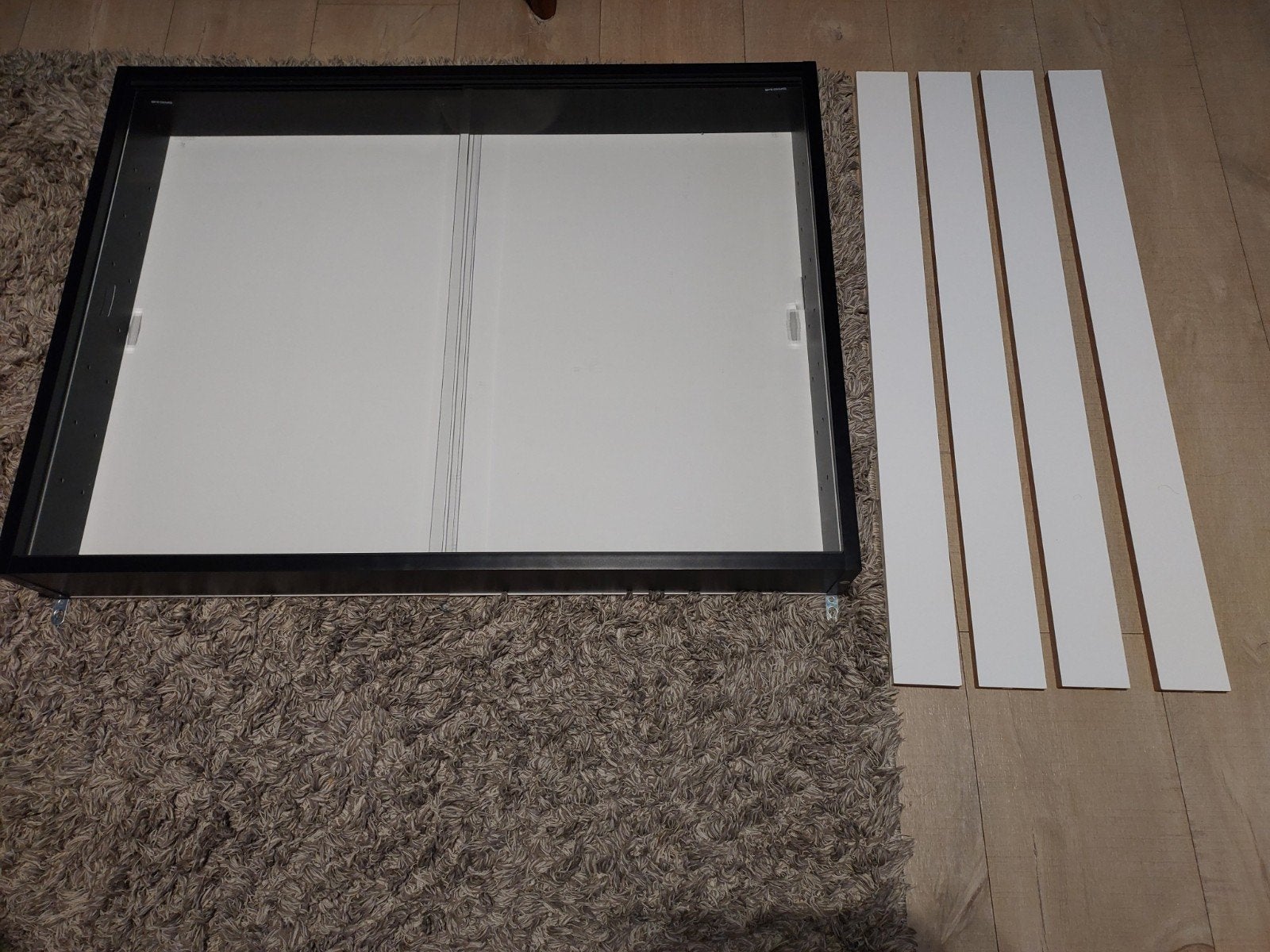 Nieuwe vitrinekast met glazen schuifdeuren (80x60x9.5cm), Met deur(en), Nieuw, Modern, strak, Minder dan 25 cm