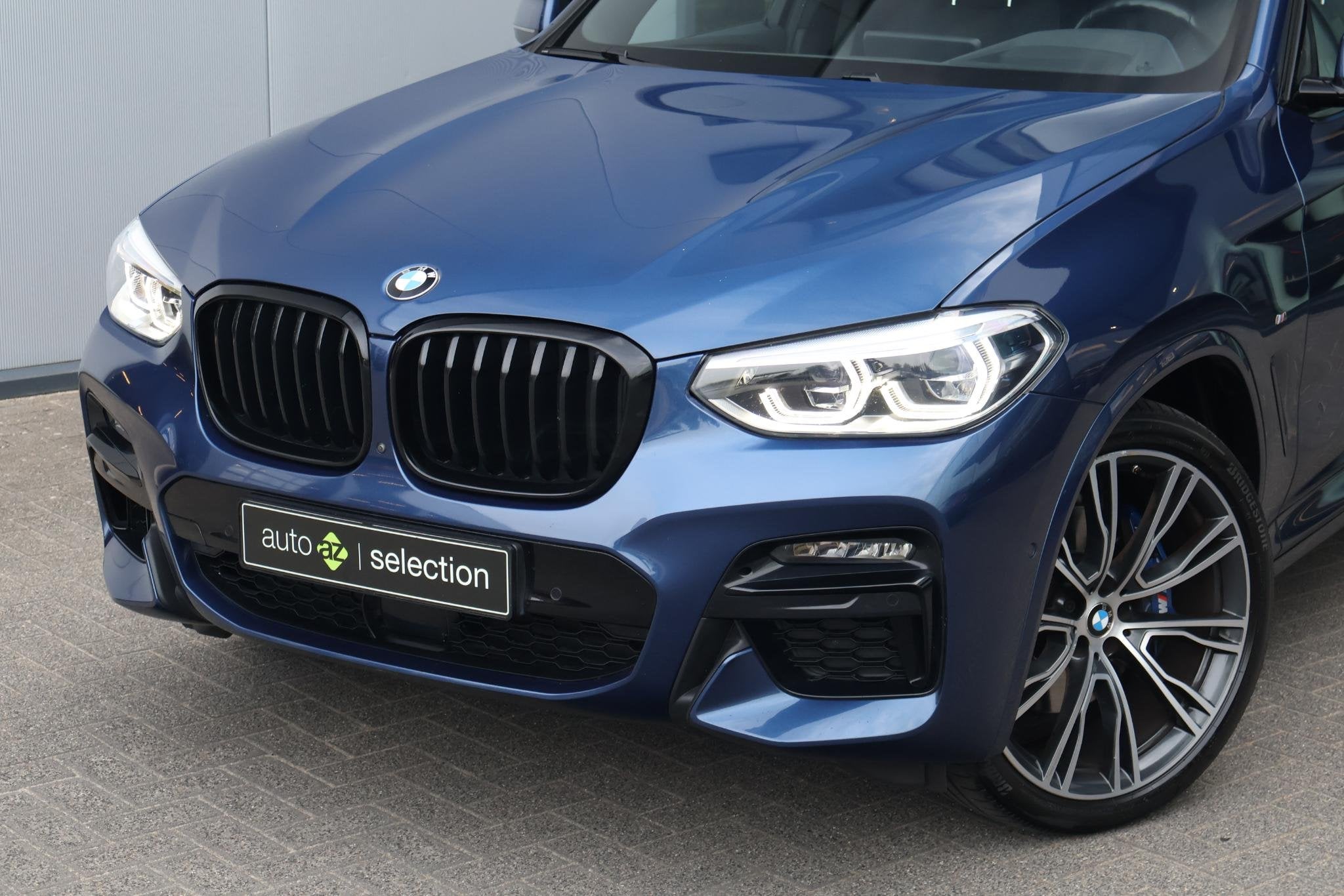 BMW X3 M40i xDrive High Executive / Panorama / Trekhaak / 36, Auto's, BMW, Gebruikt, Euro 6, Blauw, 1820 kg