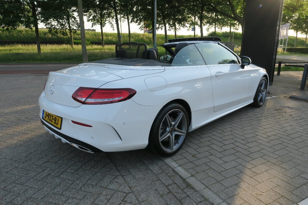 Mercedes-Benz C-Klasse C180 156pk 9G-TRONIC 2018 Wit, 1800 kg, Zwart, Cabriolet, 4 stoelen