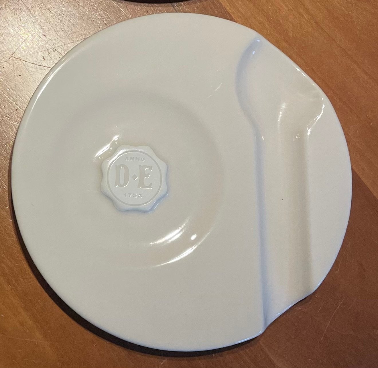 4 puntgave MOSA schoteltjes crème met DE logo, Overige merken, Keramiek, Vintage, Ophalen of Verzenden