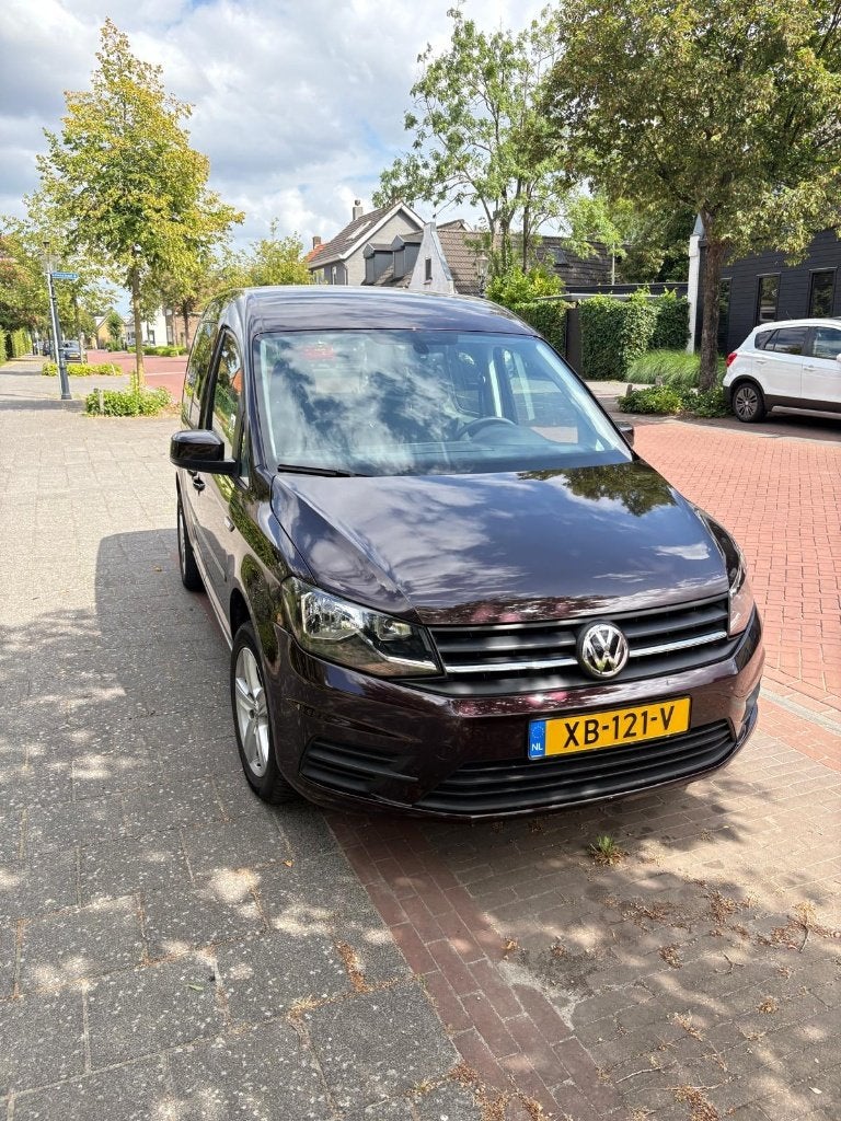 Volkswagen Caddy 1.4 TSI 89500 km uit 2016. Rolstoelauto!, Auto's, 1374 kg, Particulier, Geïmporteerd, Parkeersensor