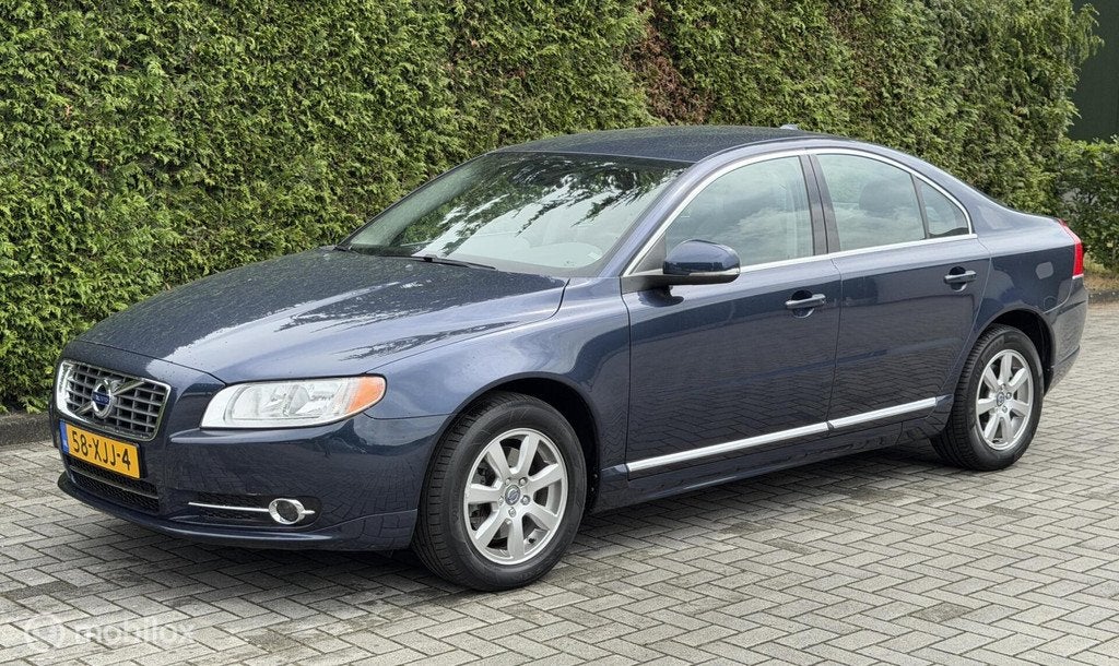 Volvo S80 1.6 T4F Kinetic Trekhaak Clima Cruise Navigatie, Auto's, Euro 5, Stof, Gebruikt, Zwart
