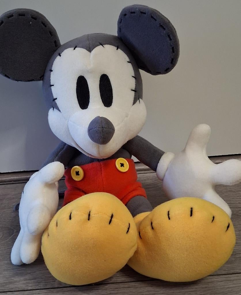 Disney mickey mouse knuffel, Kinderen en Baby's, Speelgoed | Knuffels en Pluche, Ophalen of Verzenden, Zo goed als nieuw