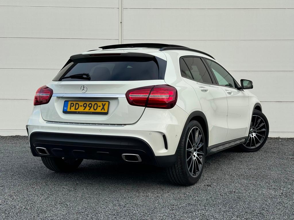Mercedes-Benz GLA-klasse 180 AMG Org NL 1e eigenaar Pano Har, Gebruikt, Euro 6, 4 cilinders, 715 kg