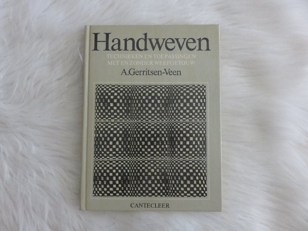 Handweven, Boeken, Hobby en Vrije tijd, Gelezen, Ophalen of Verzenden