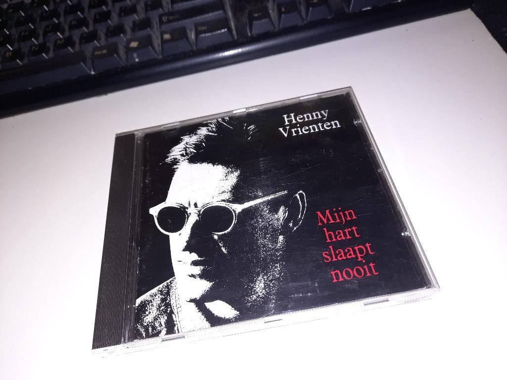 CD Henny Vrienten – Mijn Hart Slaapt Nooit, Ophalen, Zo goed als nieuw, Levenslied of Smartlap