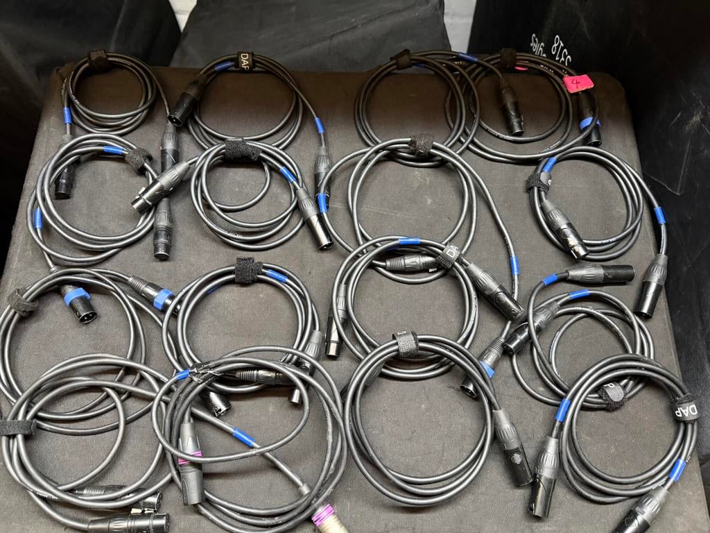XLR kabels, Ophalen of Verzenden, Zo goed als nieuw, Minder dan 2 meter, Overige kabels