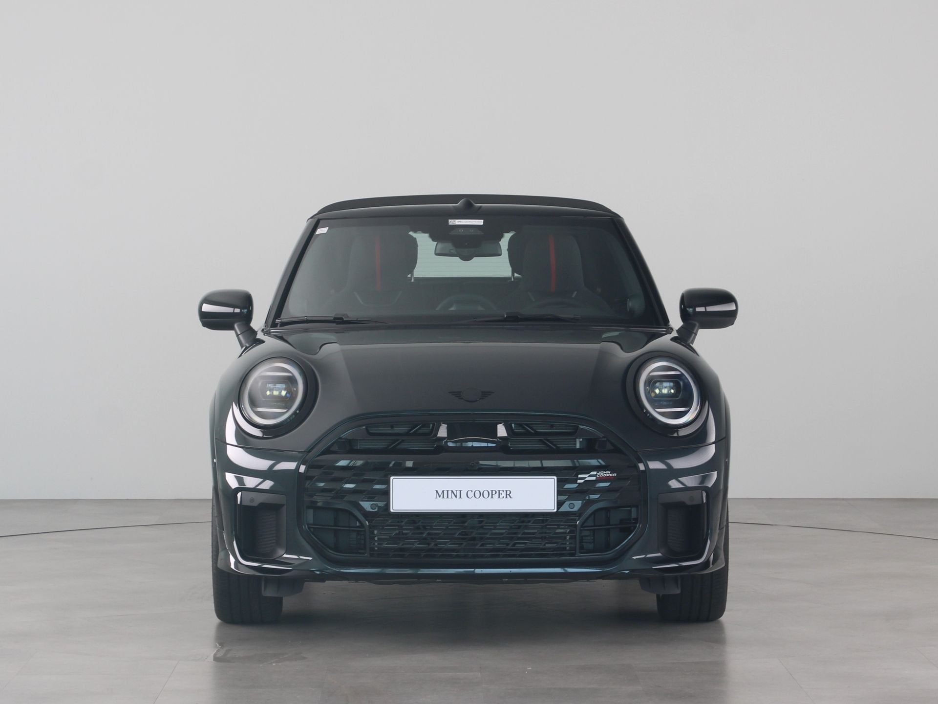 MINI Cabrio Cooper C John Cooper Works Pakket XL PRIVATE LEA, 1998 cc, 15 km/l, Zwart, Cabriolet
