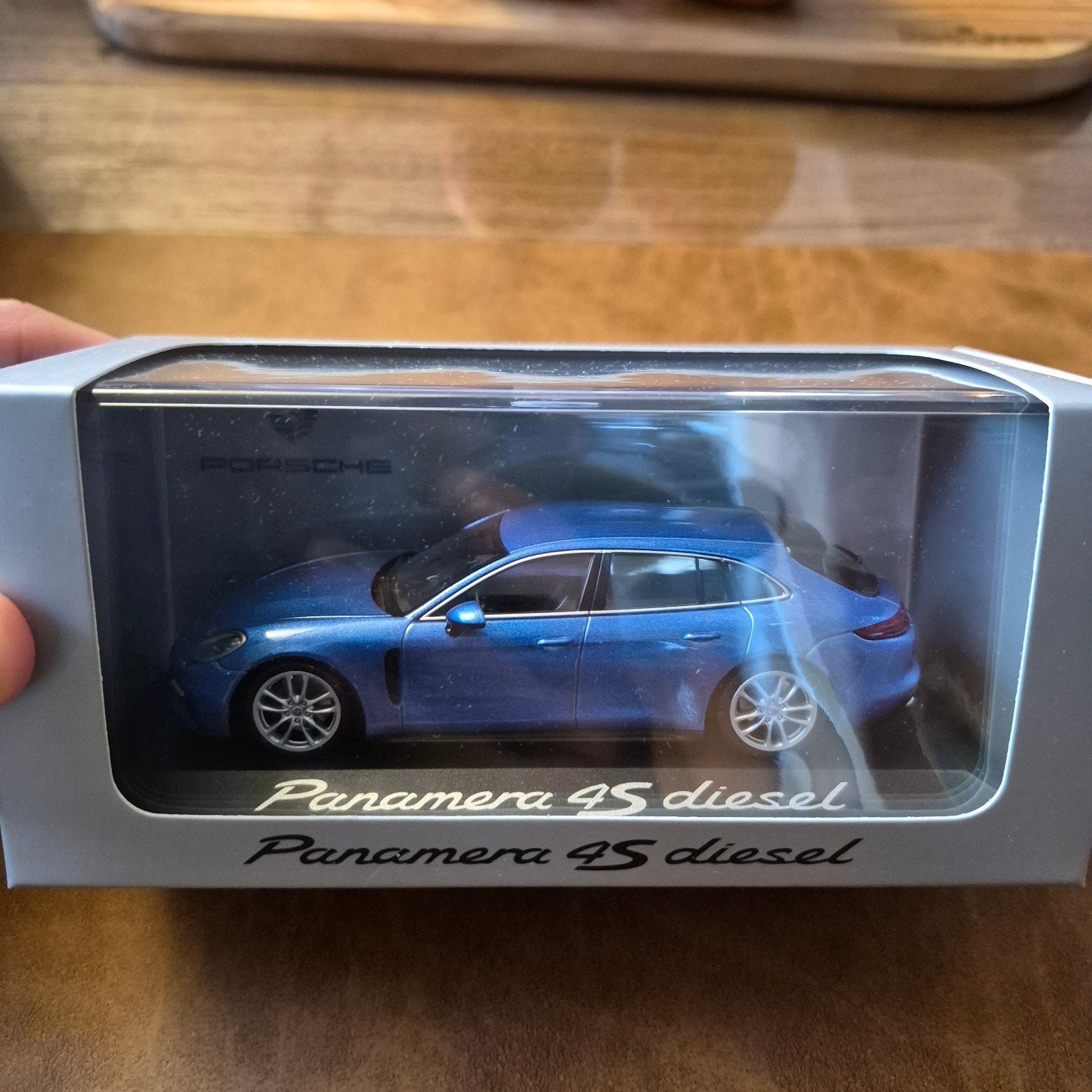 Porsche Panamera 4S Diesel 1:43 Minichamps, Hobby en Vrije tijd, Modelauto's | 1:43, Minichamps, Auto, Verzenden, Nieuw