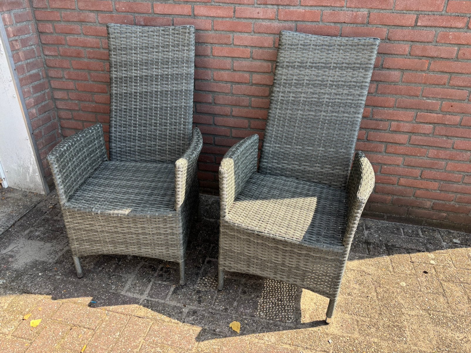 Twee tuinstoelen, Tuin en Terras, Ophalen, Zo goed als nieuw, Kunststof, Verstelbaar
