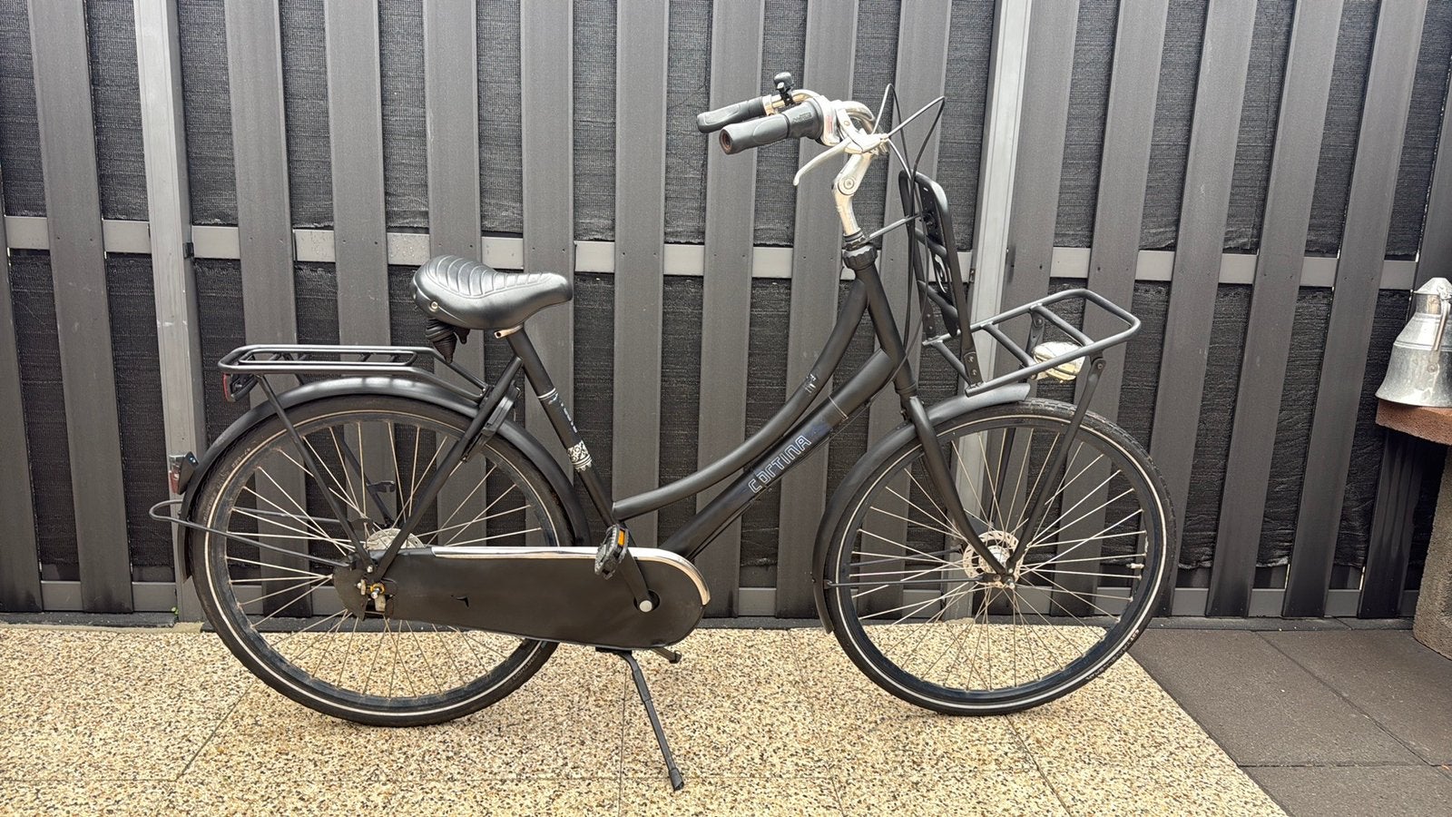 Zeer nette en stevige Damesfiets Cortina 28 inch, Versnellingen, 56 cm of meer, Zo goed als nieuw, Trommelrem