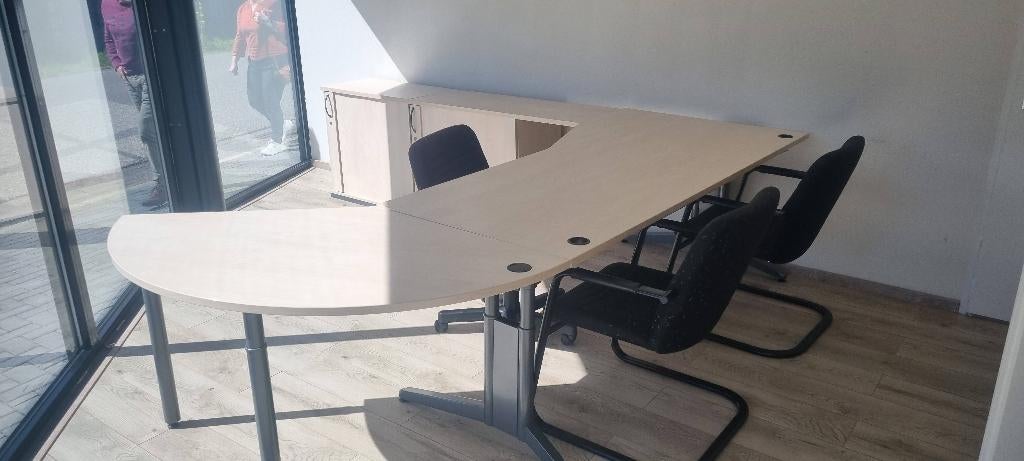 Buro met bijpassende schuifkast, Ophalen, Hout, Hoekbureau, Met wielen