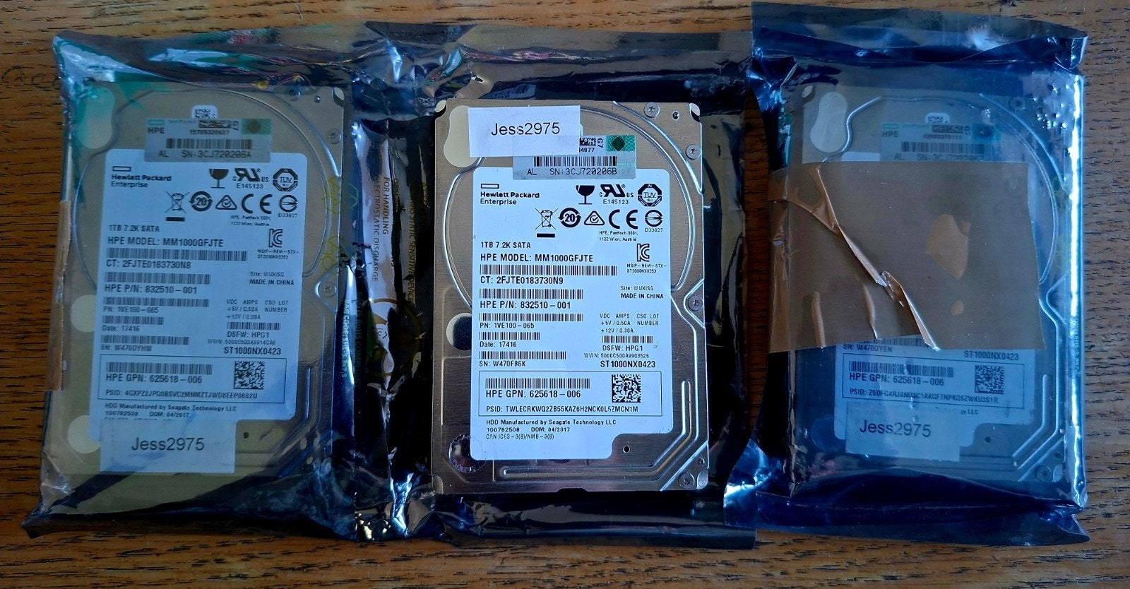 3x HPE 1TB 7.2K SATA HDD - MM1000GFJTE, Intern, Gebruikt, Hewlett Packard Enterprise, Server