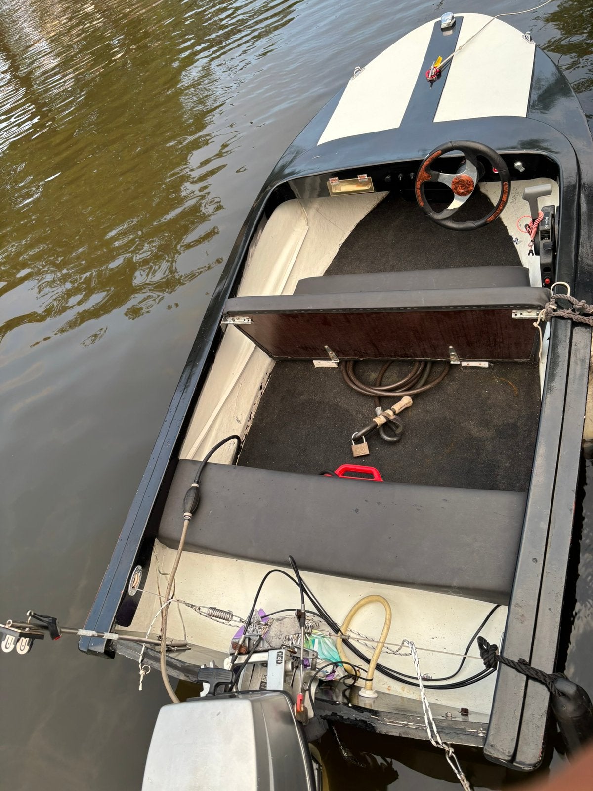 Leuk speed bootje moet er van af mag voor mooi prijsje weg
