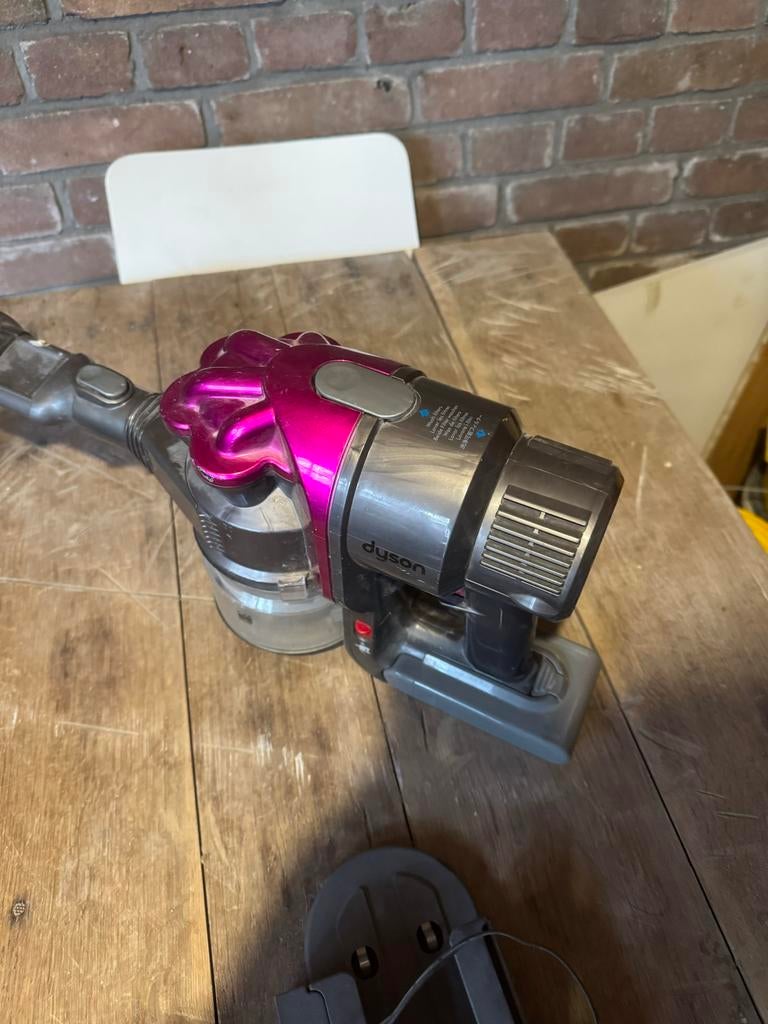 Dyson kruimeldief, Witgoed en Apparatuur, Stofzuigers, Gebruikt, Kruimeldief, Ophalen of Verzenden, Minder dan 1200 watt