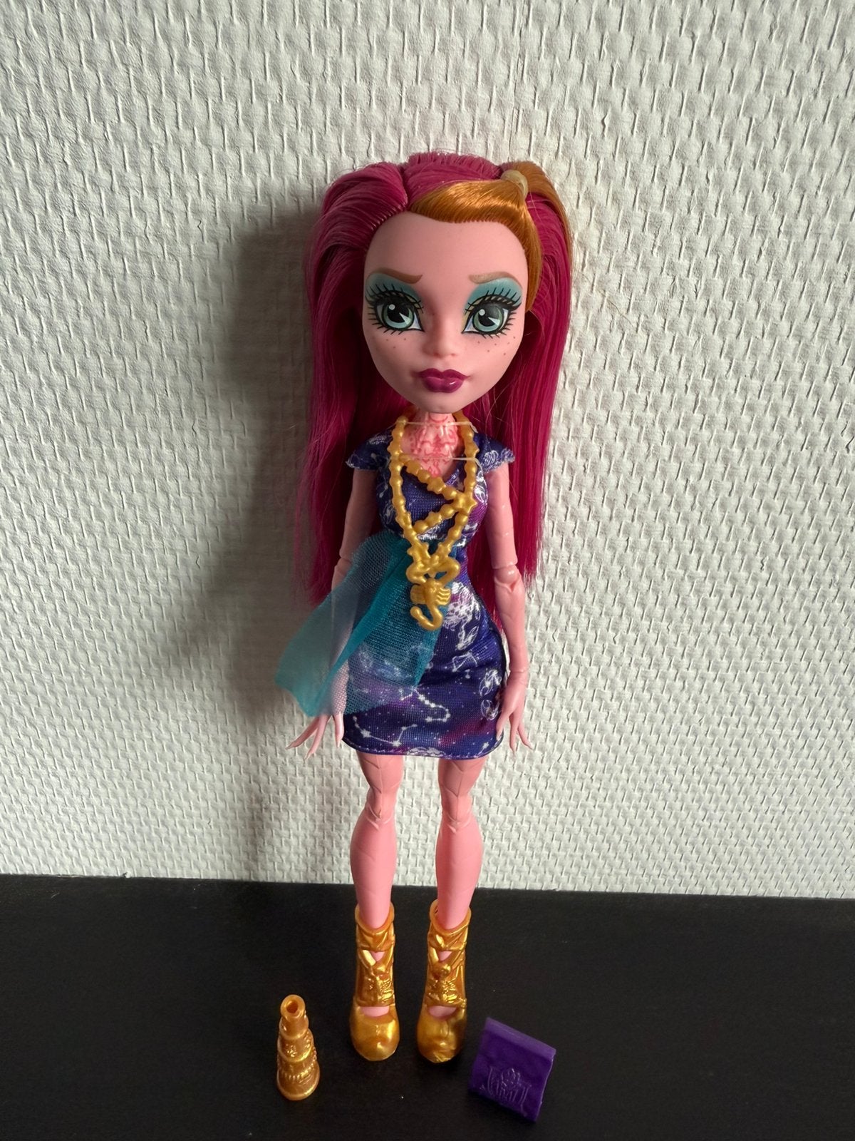 Monster high Gigi pop, Ophalen of Verzenden, Zo goed als nieuw, Pop