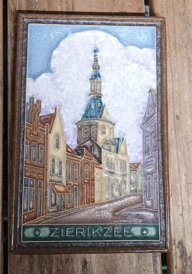 Zierikzee cloisonne tegel van porceleyne fles, Antiek en Kunst, Ophalen