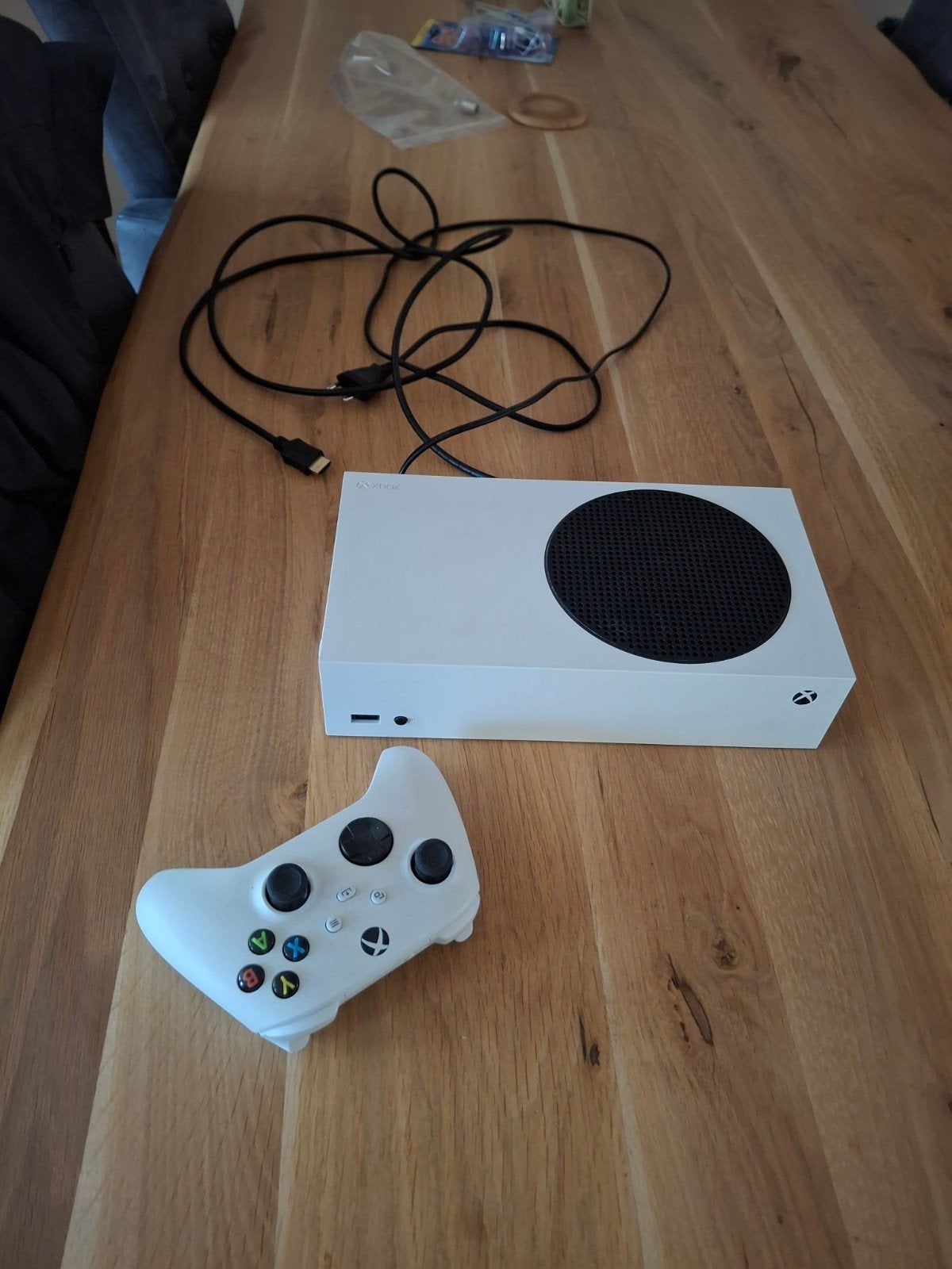 Xbox Series S met controller en kabels, Spelcomputers en Games, Ophalen of Verzenden, Zo goed als nieuw, Xbox Series S
