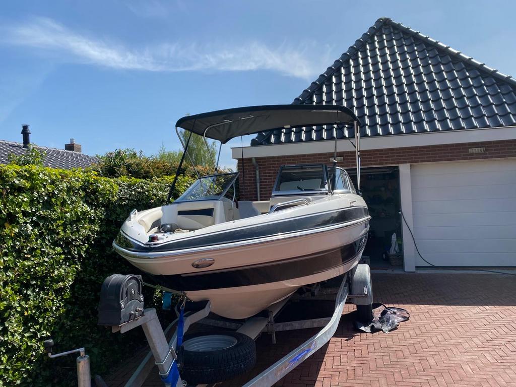 Glastron GT 185 - 4.3L V6 - Incl. Trailer - Zeer Netjes, Watersport en Boten, Binnenboordmotor, Trailer, Zo goed als nieuw, Benzine