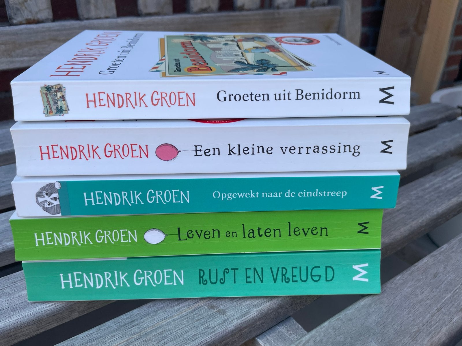 5 boeken van Hendrik Groen: Groeten uit Benidorm e.a., Ophalen, Zo goed als nieuw, Nederland