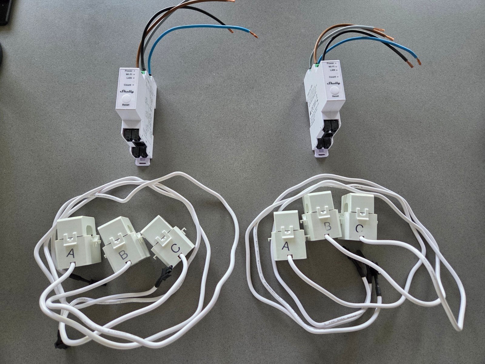 2x Shelly pro 3EM energiemeter, Ophalen of Verzenden, Gebruikt