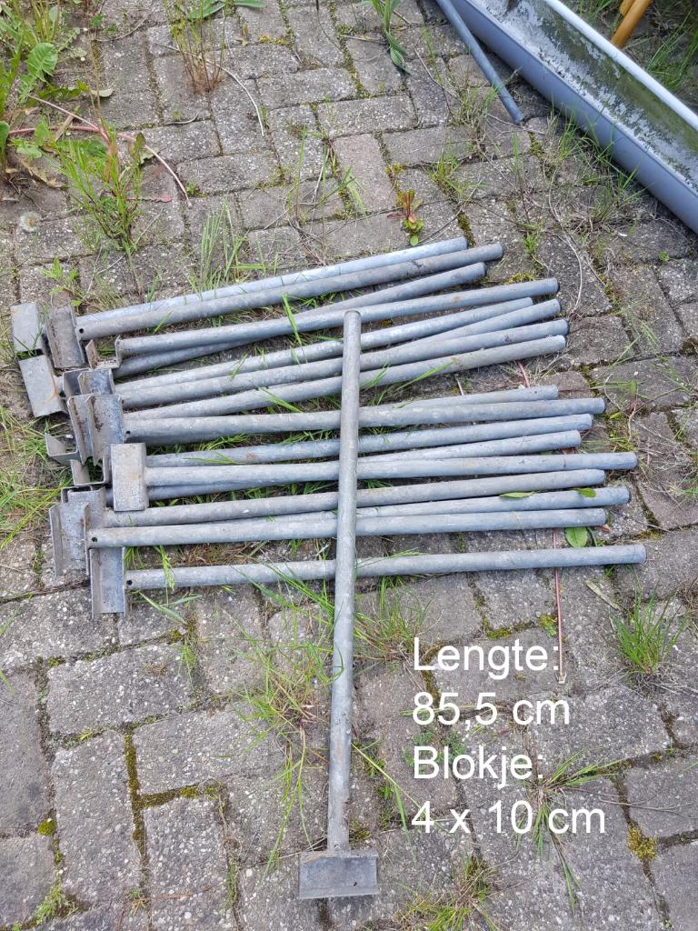 18 x gegalvaniseerde paal met dopje onderop, Ophalen of Verzenden, Minder dan 180 cm, Palen