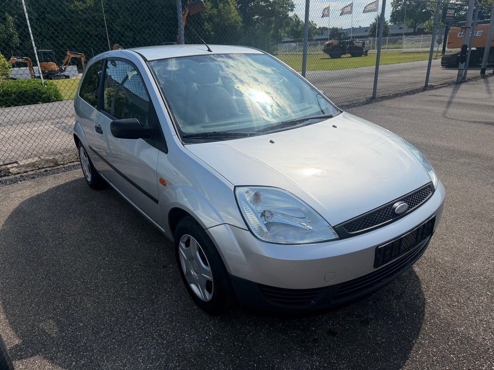 Ford Fiësta 1.25 16V 3DR 2003 1 jaar APK, Auto's, Ford, Voorwielaandrijving, 1242 cc, 4 cilinders, 995 kg