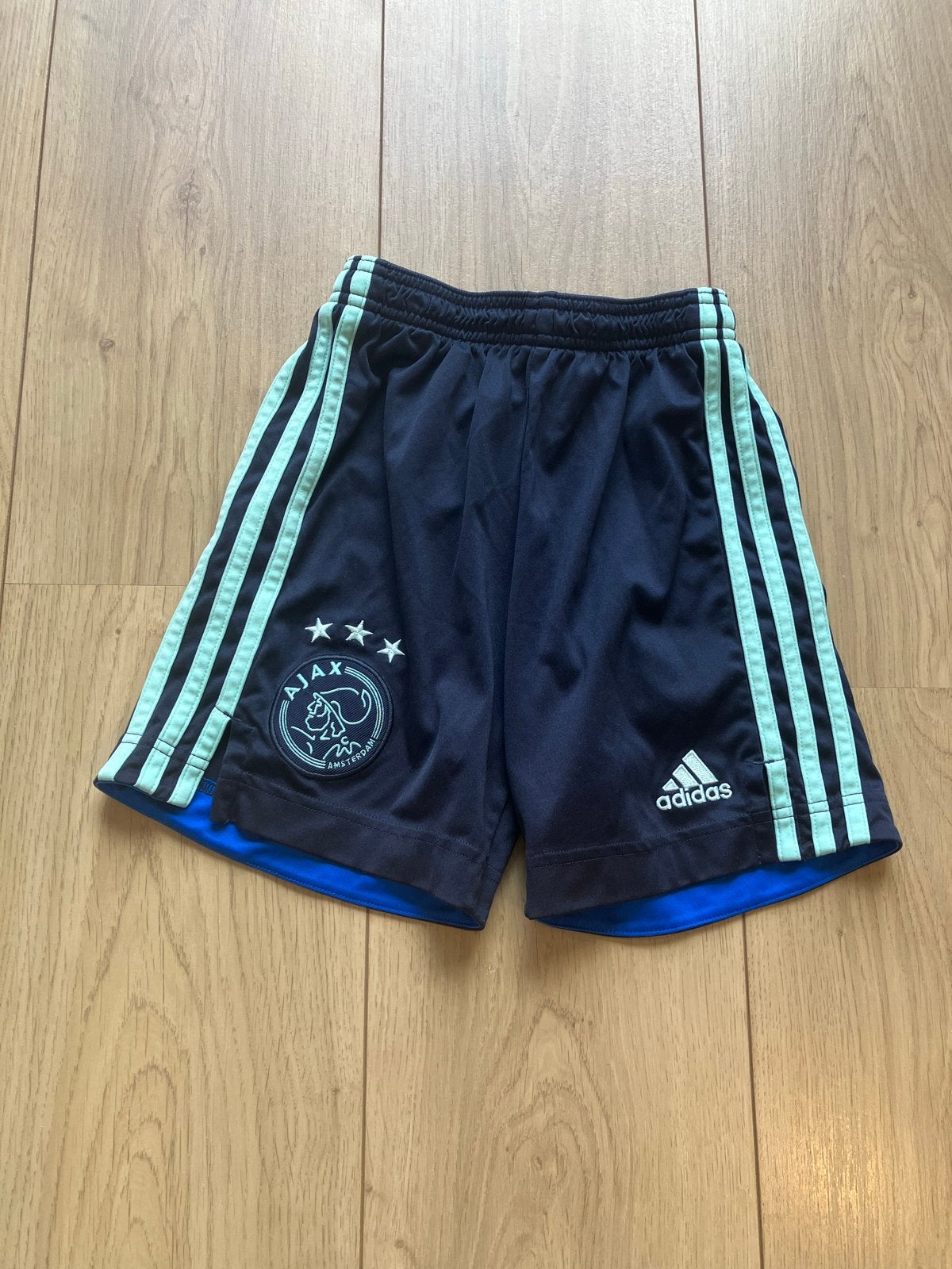 Ajax Adidas Voetbalbroekje Maat 140, Ophalen of Verzenden, Zo goed als nieuw, Jongen, Broek