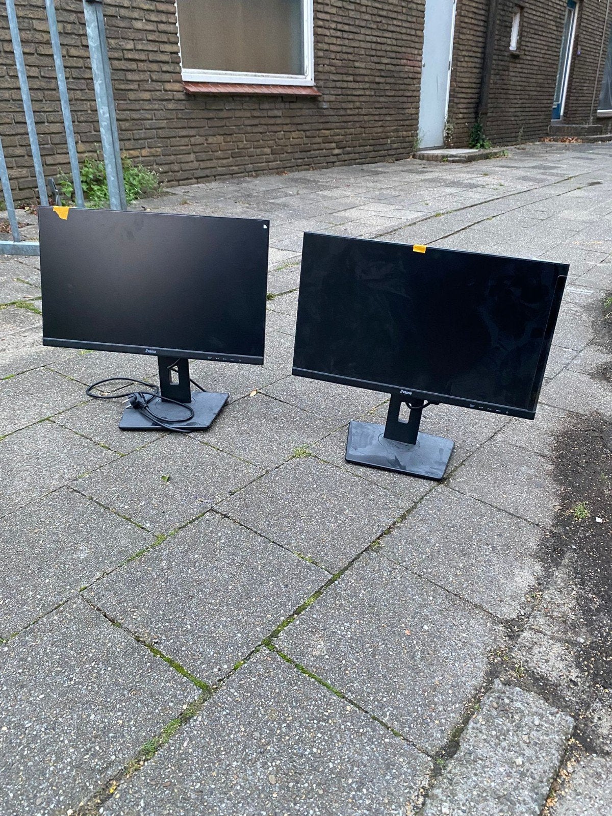 Twee iiyama monitoren - Ideaal voor thuiswerken/gaming, Computers en Software, Monitoren, Ophalen of Verzenden, Gebruikt, Iiyama