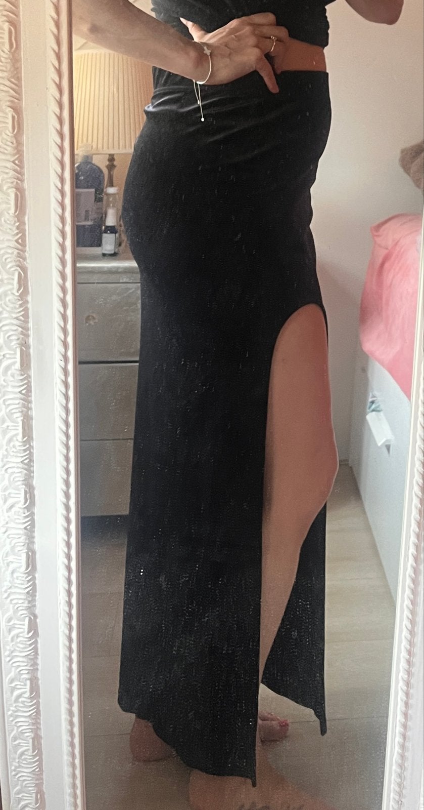 Weekday fluwelen maxi rok met split - Maat M, Kleding | Dames, Maat 38/40 (M), Zwart, Ophalen of Verzenden, Zo goed als nieuw