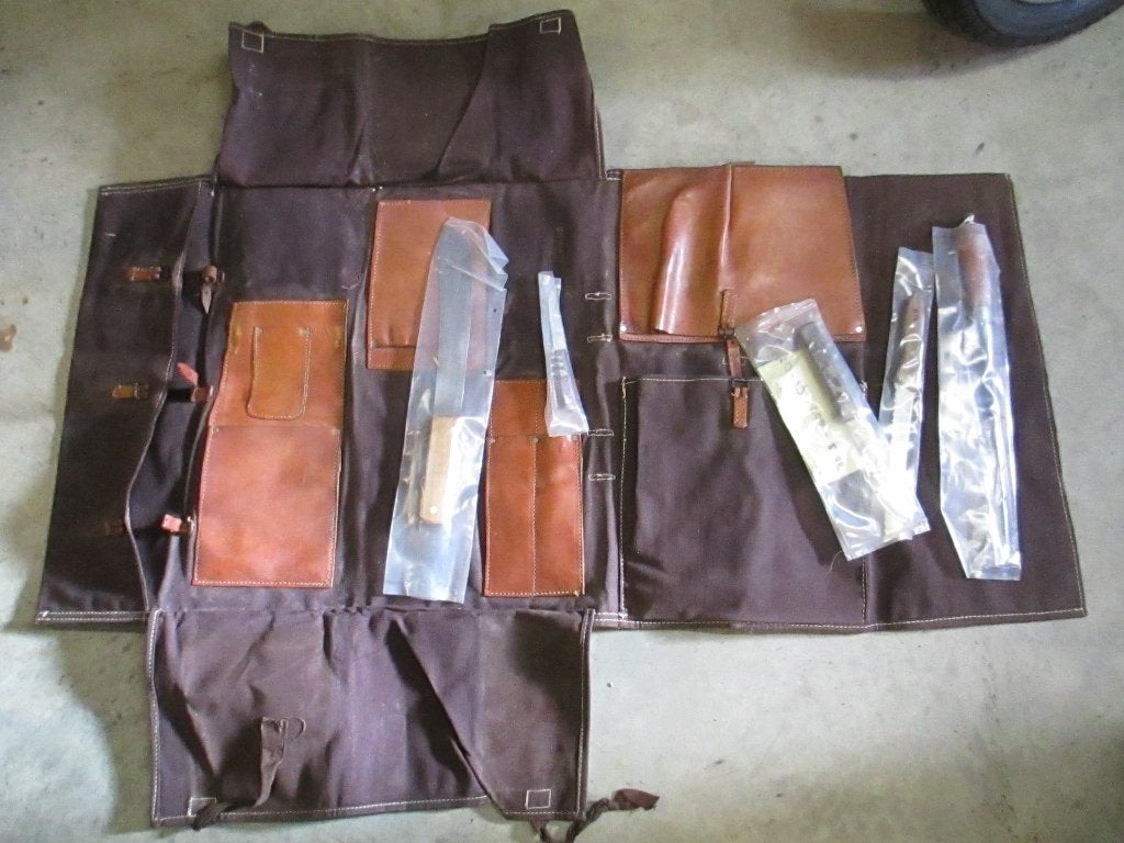 Foudraal met messen set veldkeuken ex NL leger, Ophalen of Verzenden, Landmacht, Nederland, Overige typen