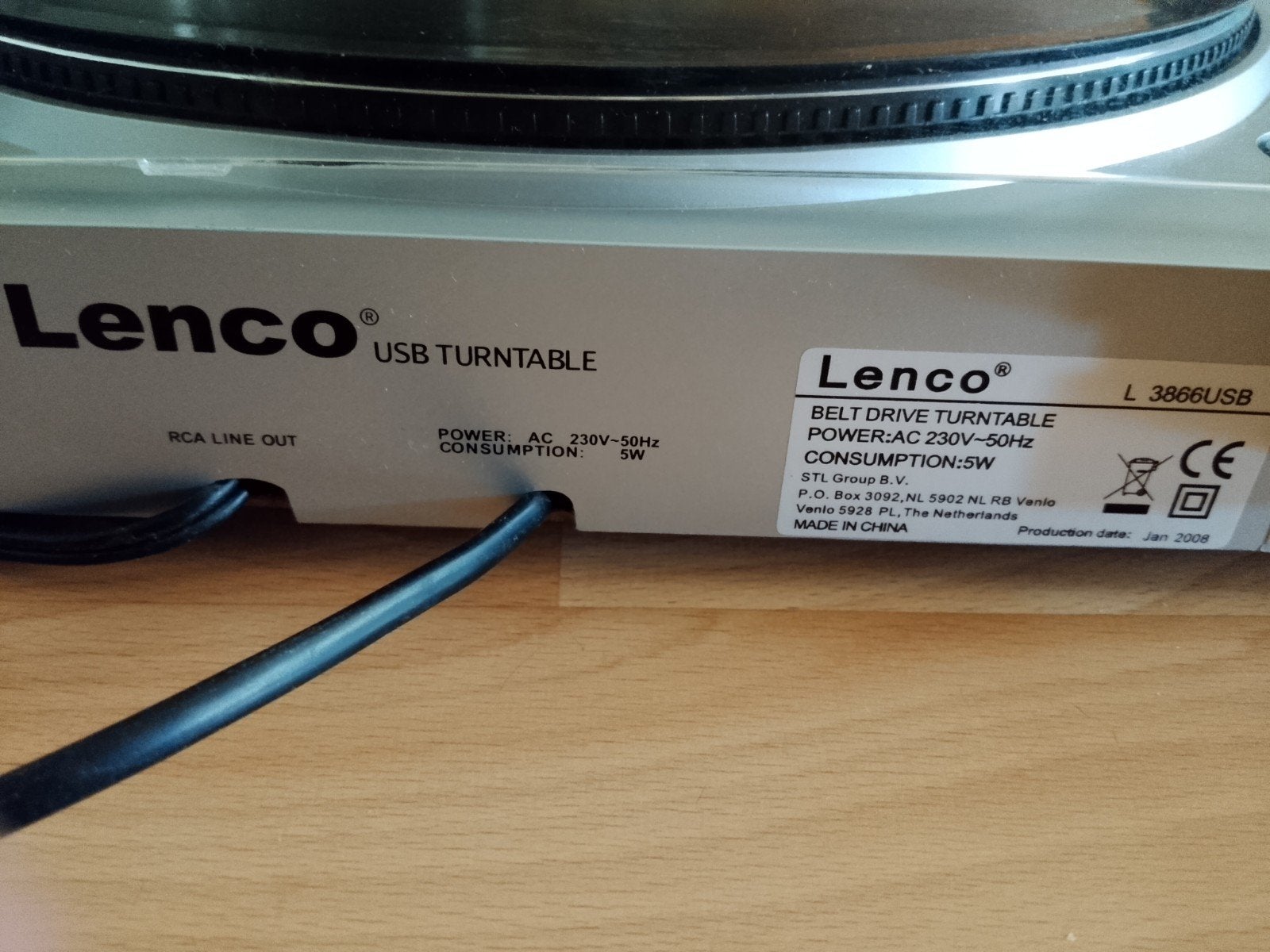 Foto 5 van LENCO zilverkleurige platenspeler - Recordplayer 

Goedwe