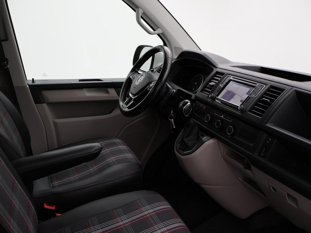 Volkswagen Transporter 2.0 TDI 150 PK DSG AUT. L1H1 HIGHLINE, Stof, Gebruikt, 4 cilinders, 150 pk