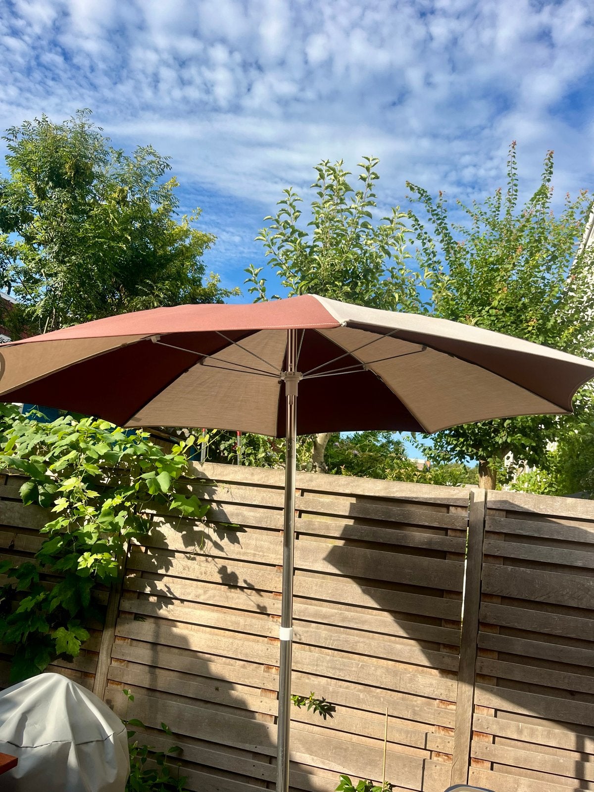 HAY Terrazza Parasol Burgundy - Nieuwstaat, 200x170x200 cm, Ophalen, Zo goed als nieuw, 1 tot 2 meter, Stokparasol