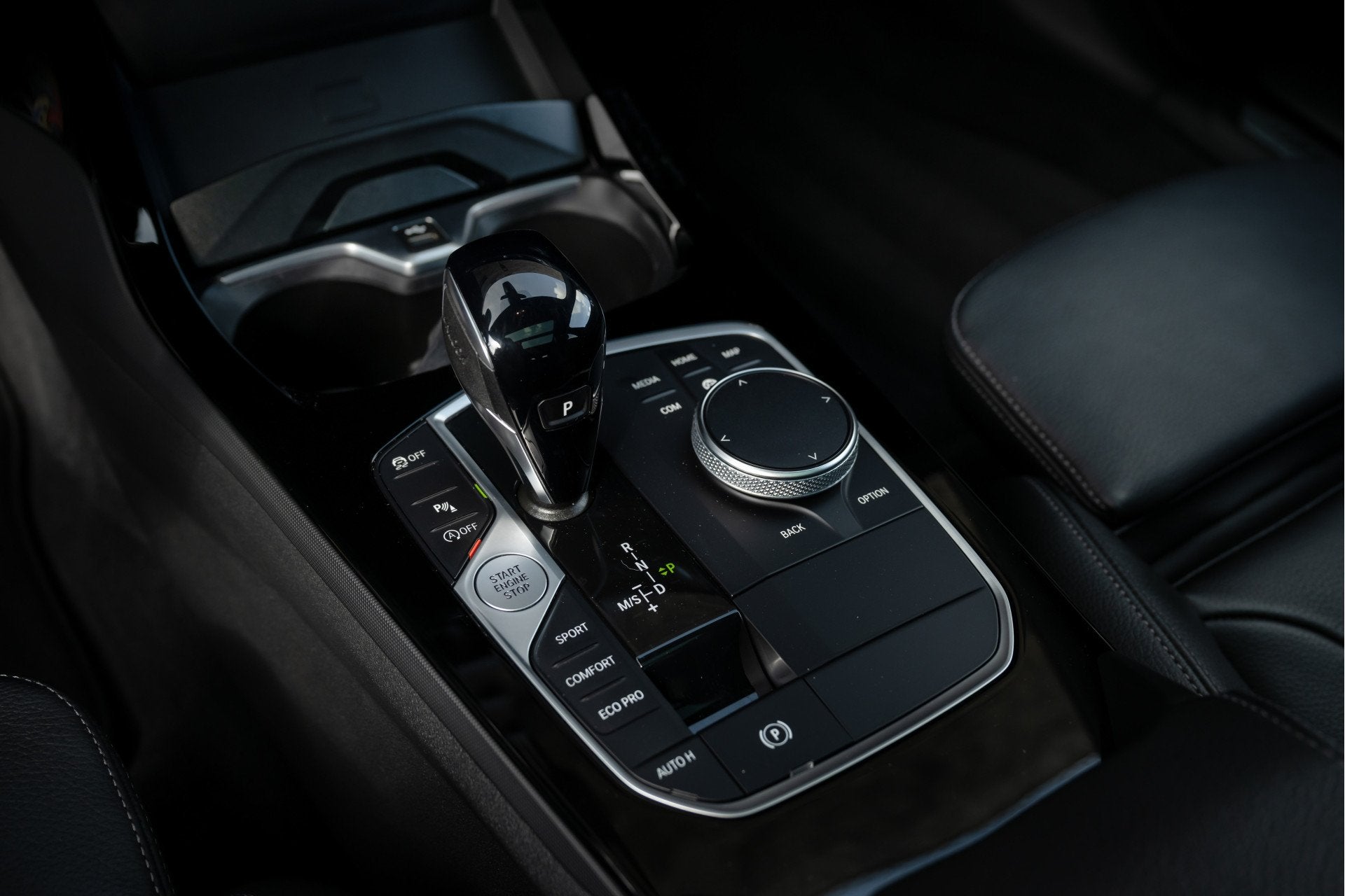 Foto 33 van BMW 1-serie M135i xDrive | Live Cockpit | Panorama | Leder |