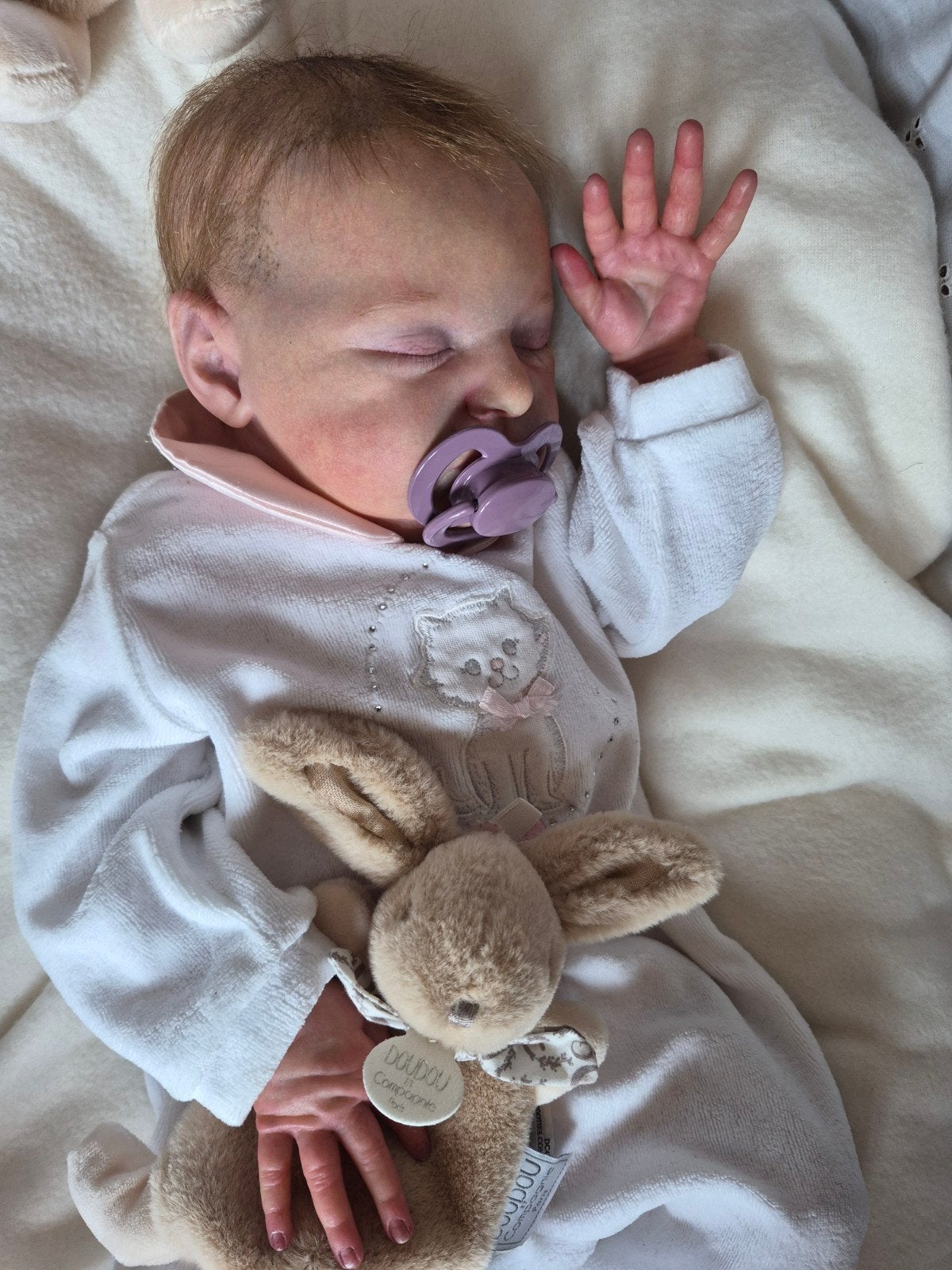 100% authentieke reborn baby Laura By Bonnie Brown, Verzamelen, Poppen, Zo goed als nieuw, Babypop, Levensecht of Reborn, Ophalen of Verzenden