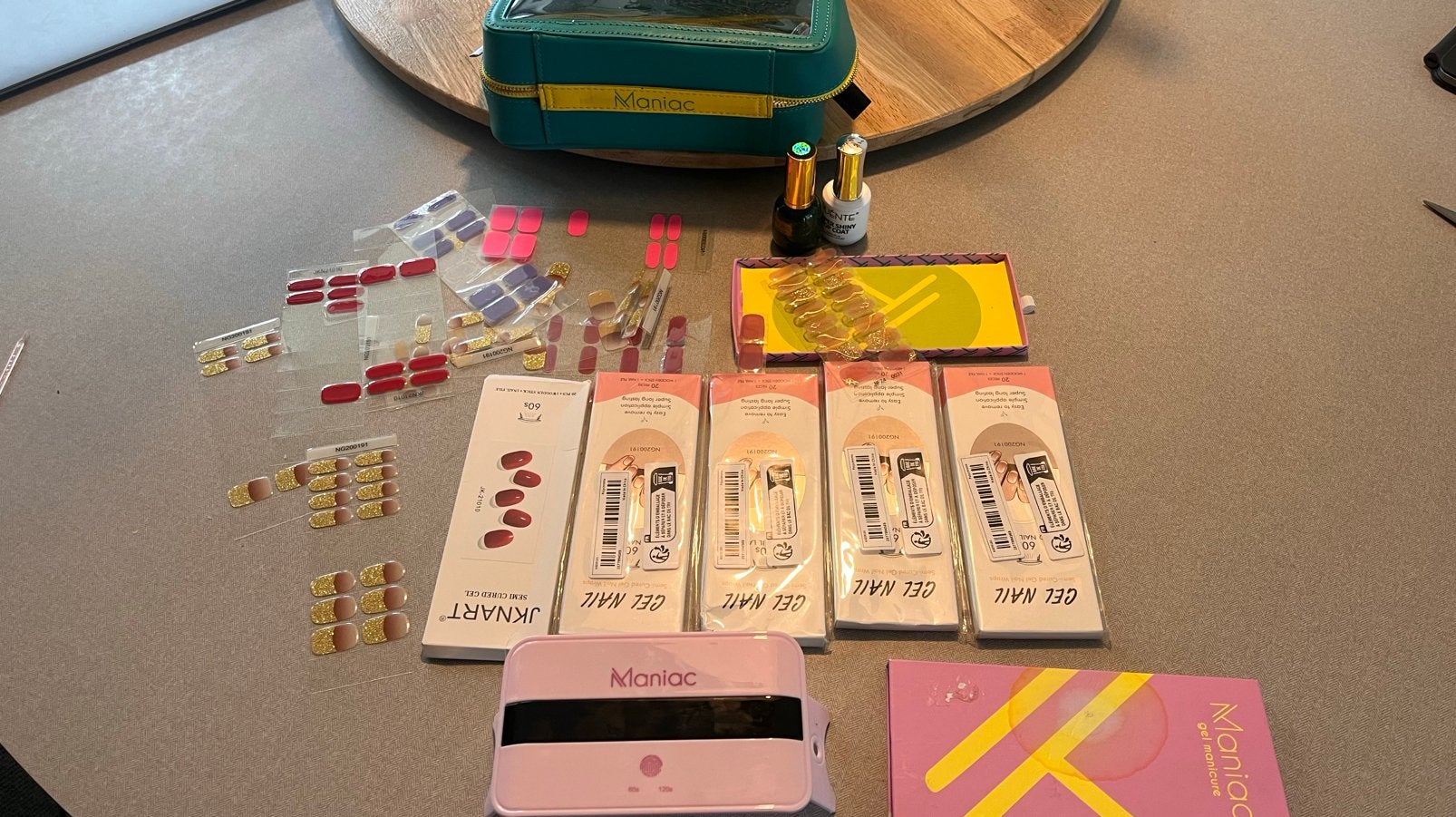 Maniac gel nagel wrap manicure set, Sieraden, Tassen en Uiterlijk, Uiterlijk | Cosmetica en Make-up, Ophalen of Verzenden, Zo goed als nieuw