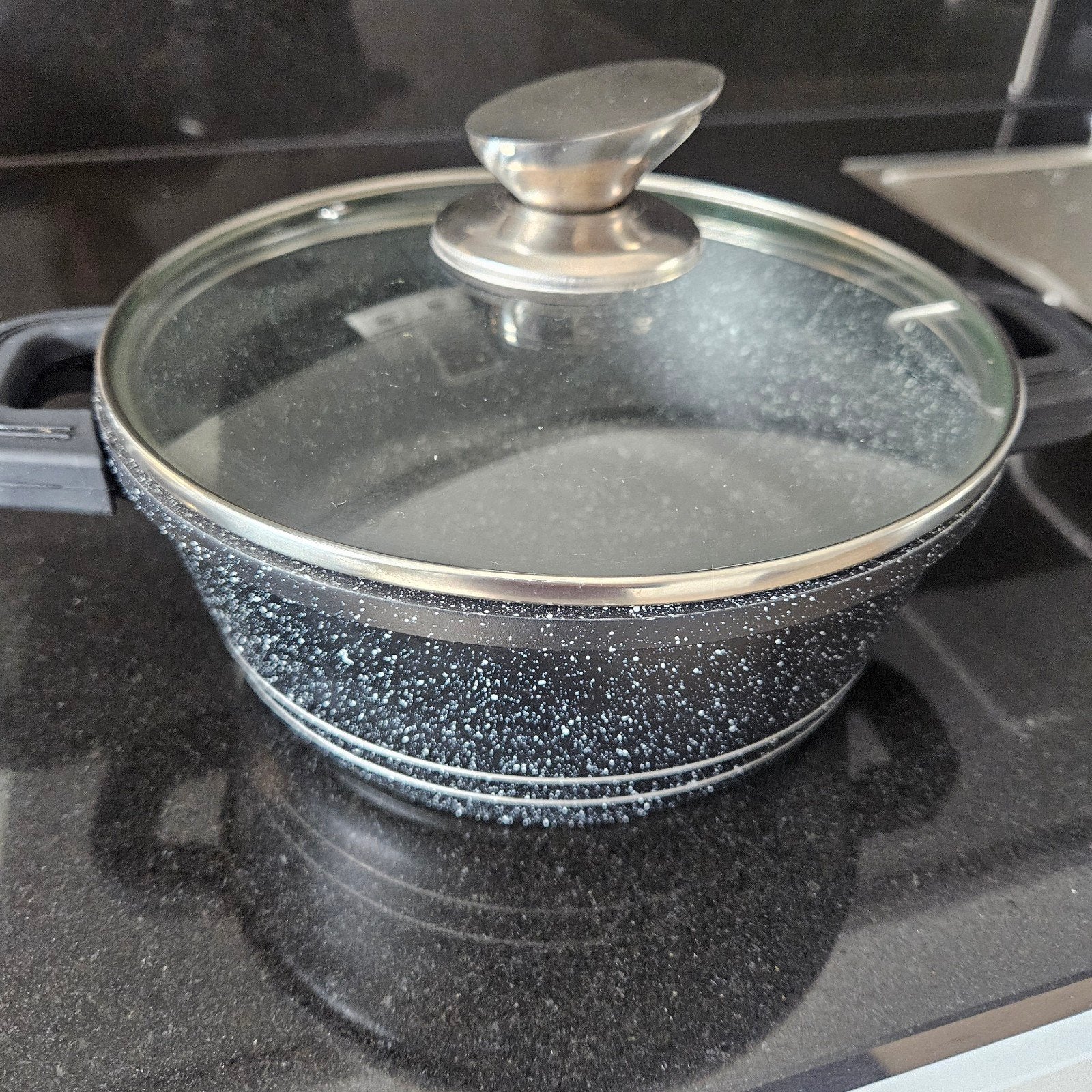 Pannenset Biko: 4 pannen en 3 wokpannen met glazen deksel, Ophalen of Verzenden, Zo goed als nieuw, Glas, Pannenset