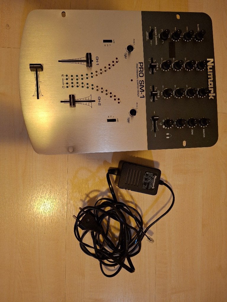 Muziek mixer, Muziek en Instrumenten, Mengpanelen, Ophalen, Minder dan 5 kanalen