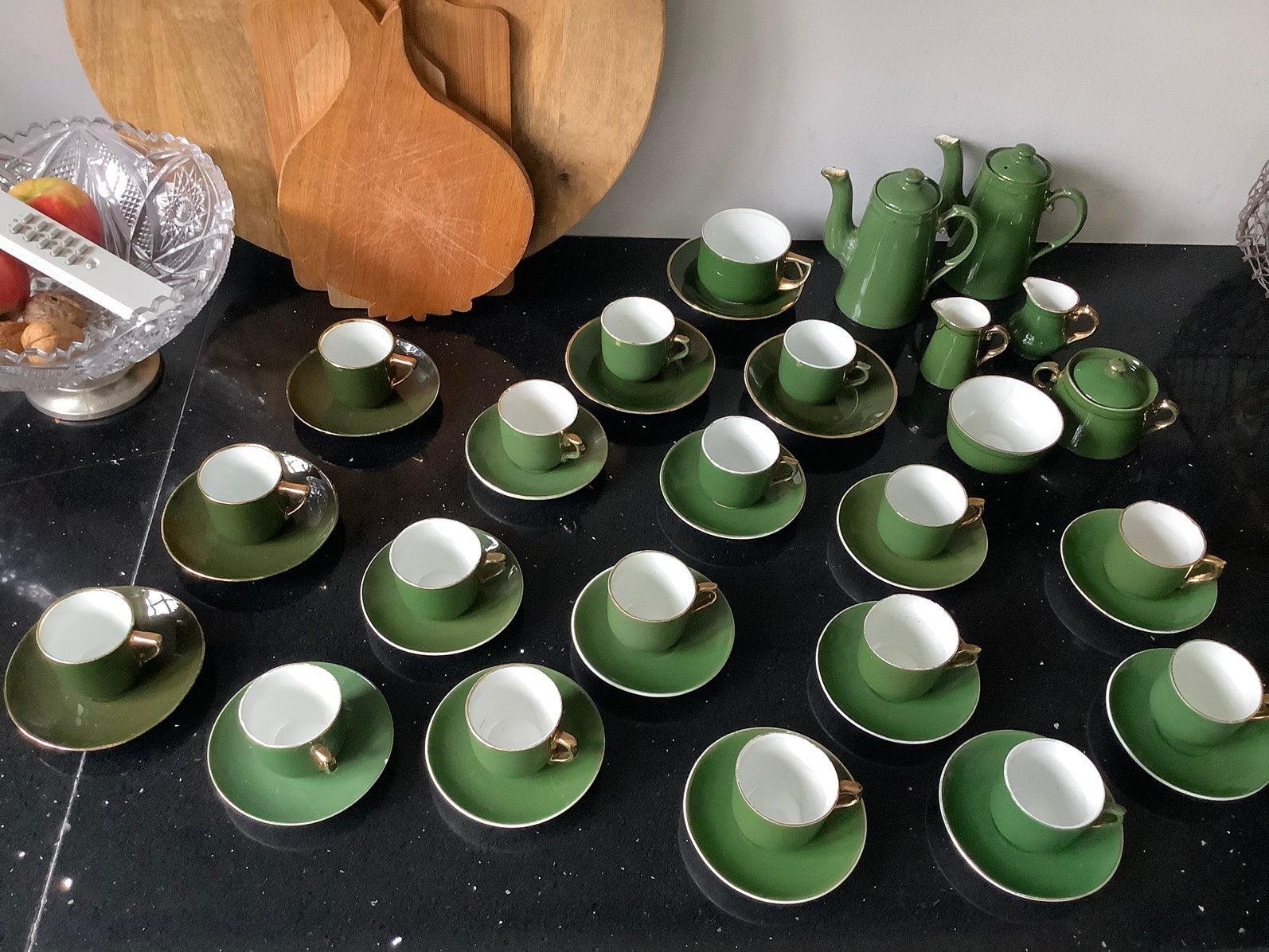 24-delig kinderserviesje groen met goud porselein begin 1900, Ophalen of Verzenden