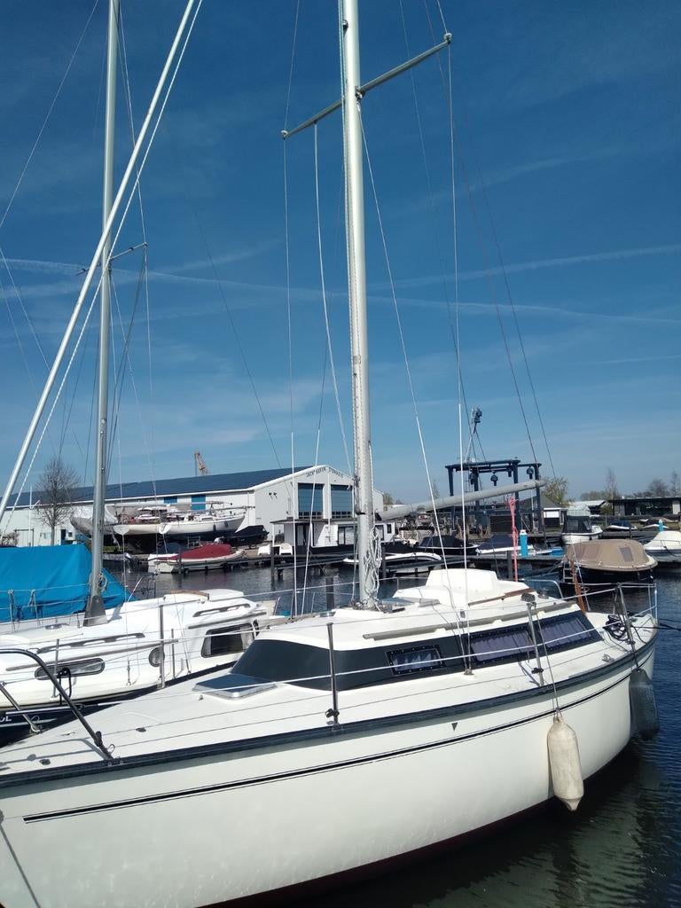 Dufour 2800 met extra lieren en kuiptent, Watersport en Boten, Kajuitzeilboten en Zeiljachten, Gebruikt, Binnenboordmotor, 1.80 meter