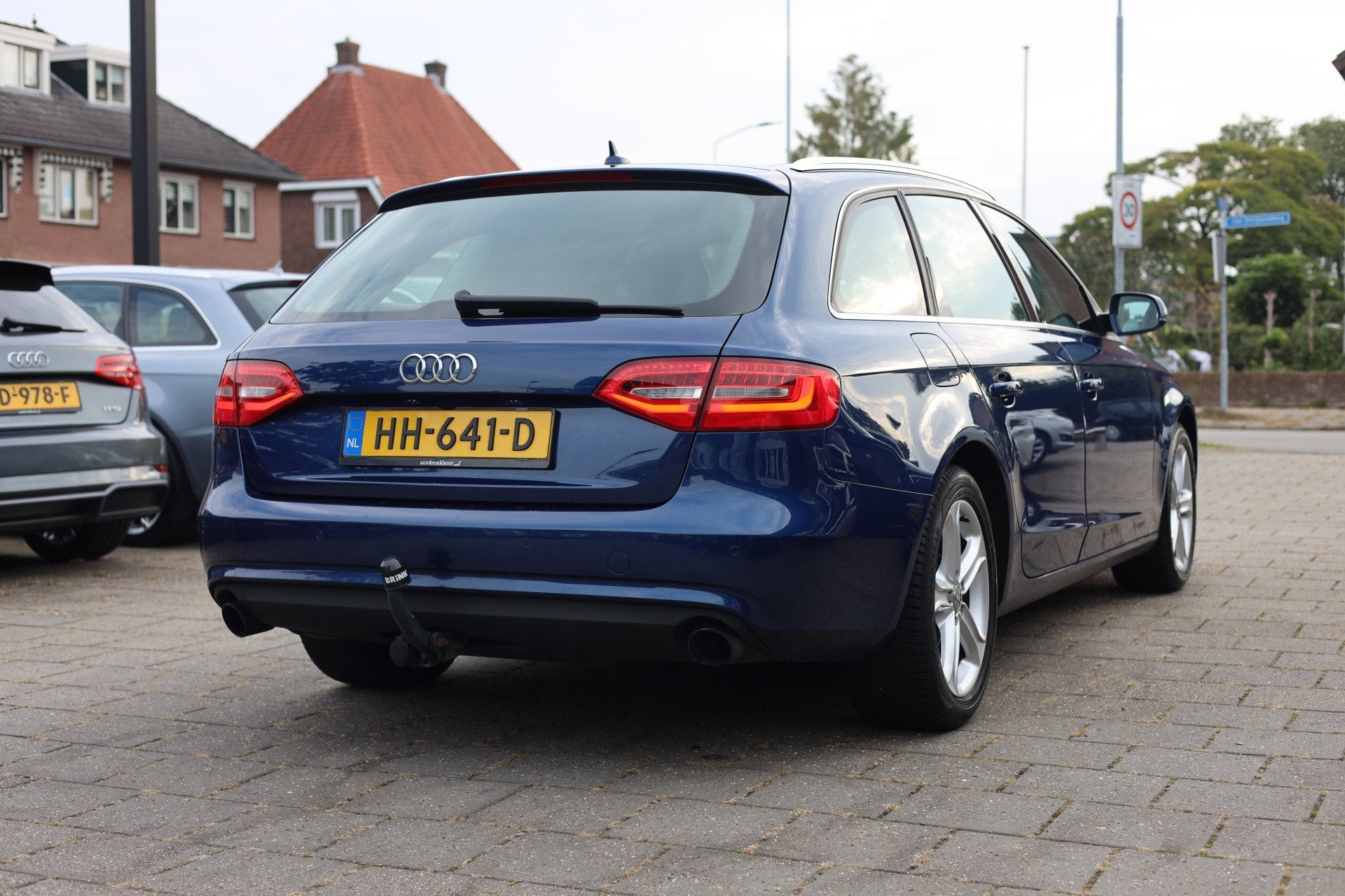 Audi A4 Avant 1.8 TFSI ADVANCE | AUT | NAVI | TREKHAAK *NETT, Auto's, Stof, Gebruikt, 4 cilinders, A4