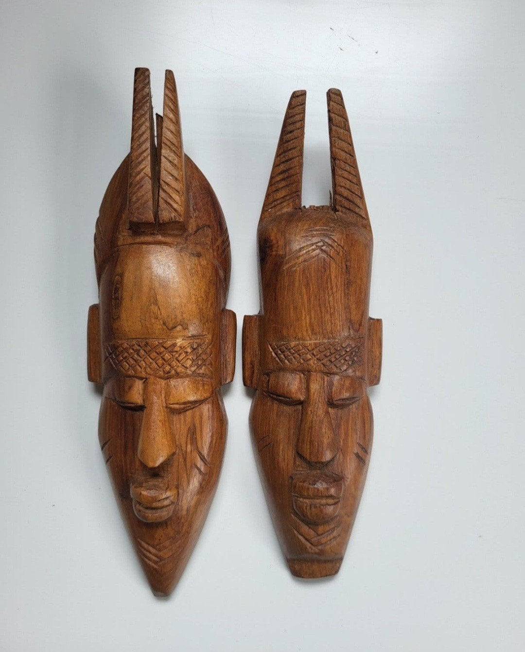 Handgesneden Afrikaanse maskers van hout, Antiek en Kunst, Hout, Afrika, Handgemaakt, Ophalen of Verzenden