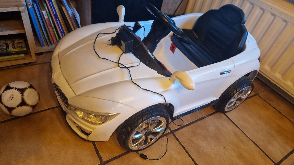 Kinder accu auto cabrio BMW, Ophalen, Zo goed als nieuw