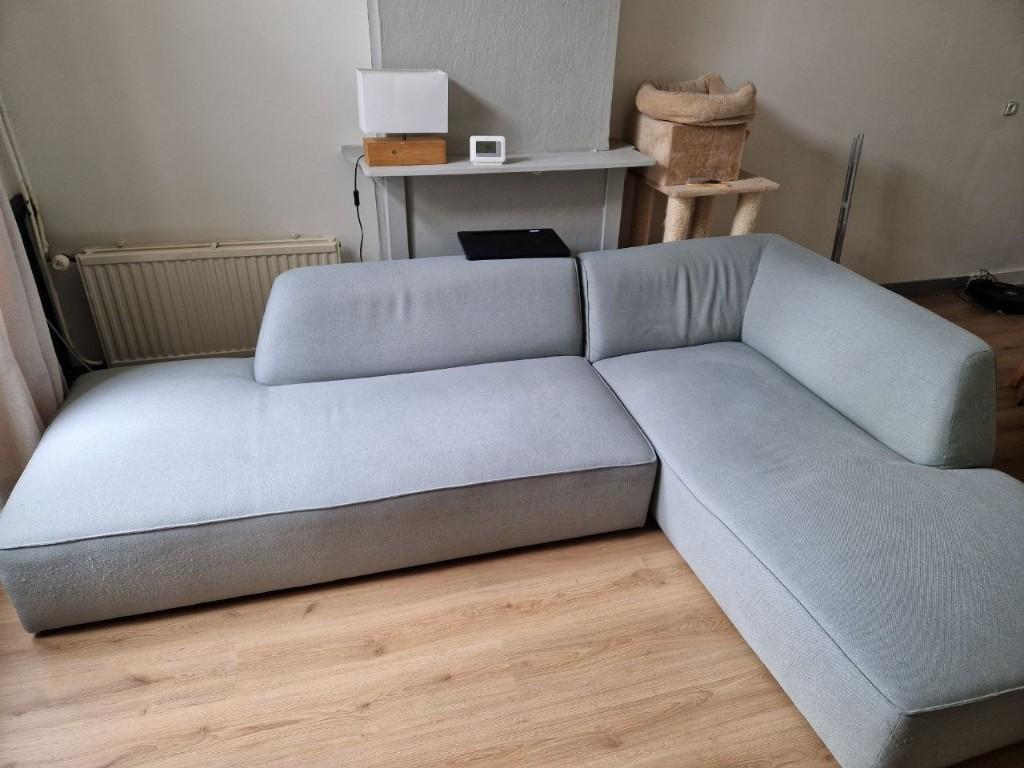Cheap big sofa - light green color, Ophalen, 250 tot 300 cm, Gebruikt, Vierpersoons of meer
