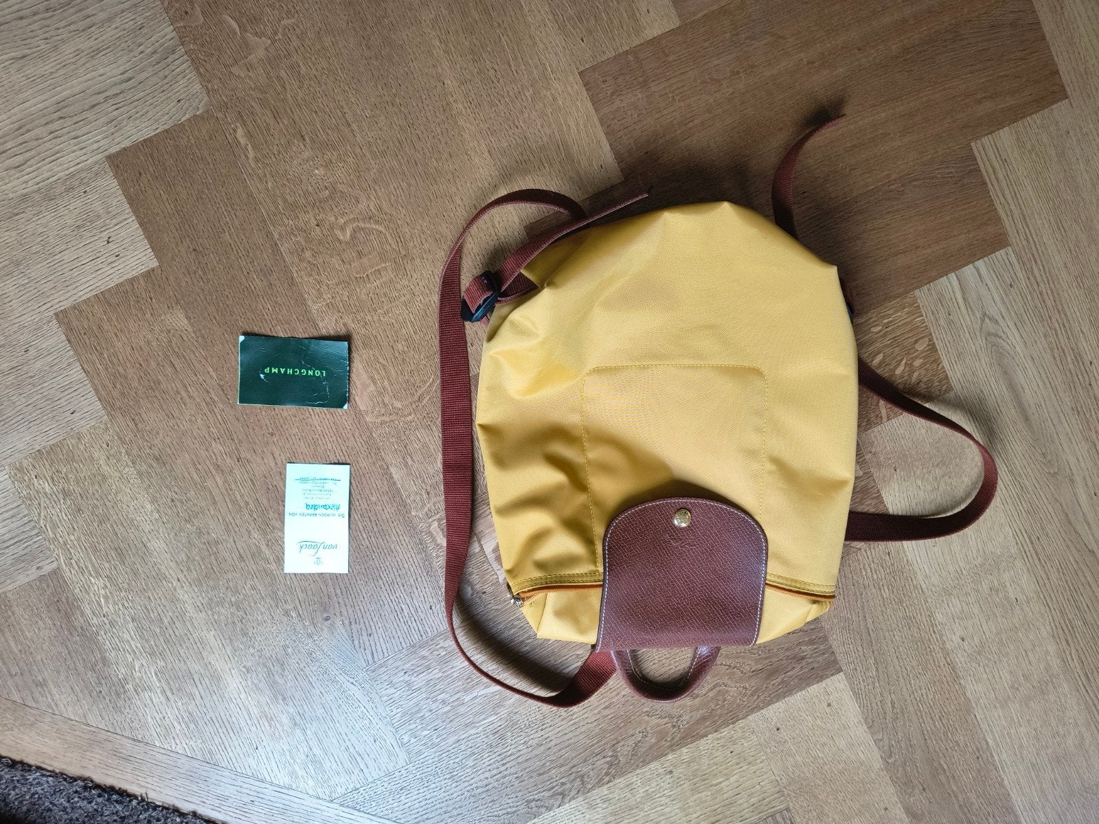 Longchamp Le Pliage rugzak - Geel, Sieraden, Tassen en Uiterlijk, Overige merken, Verzenden, Nieuw, Minder dan 25 cm